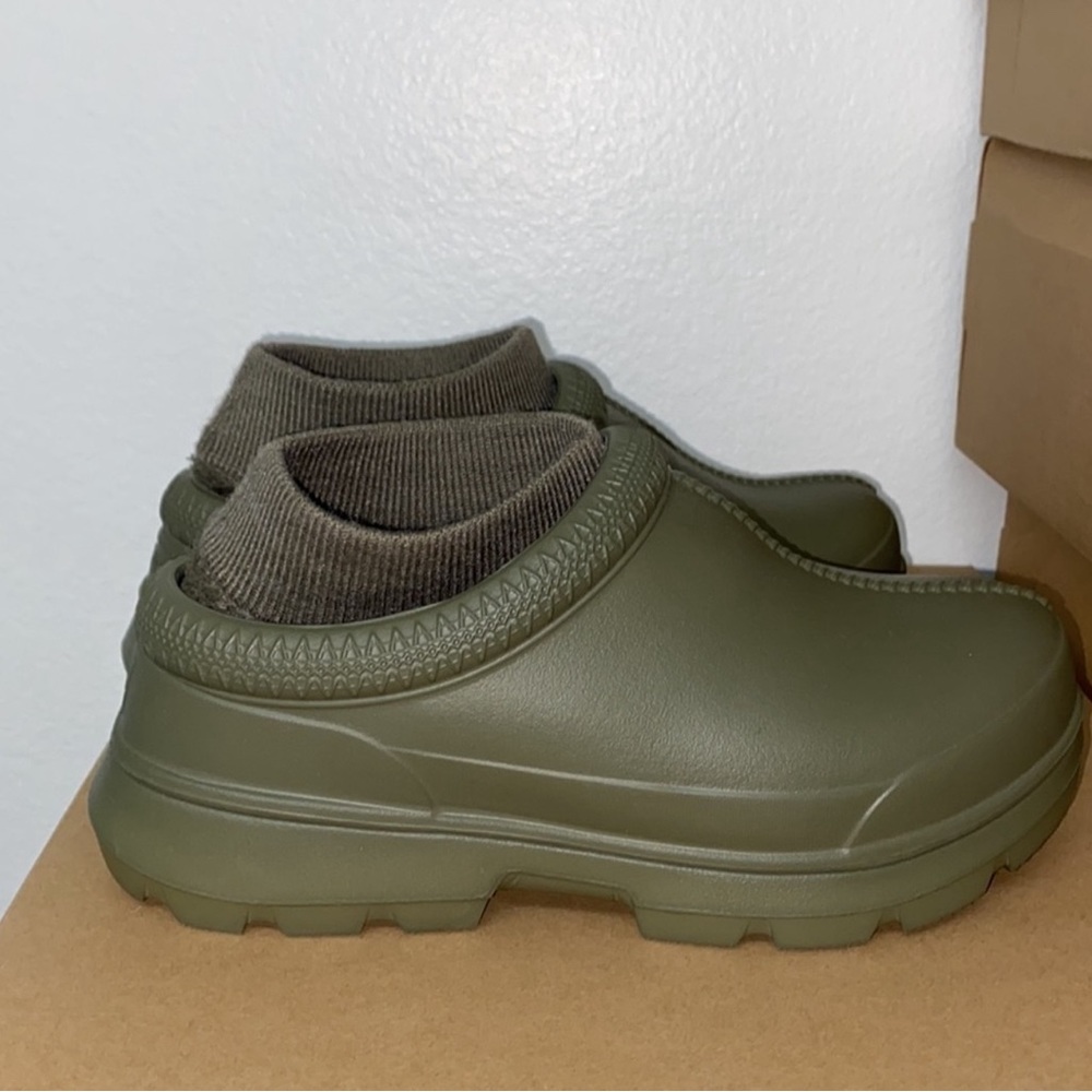 UGG TASMAN X